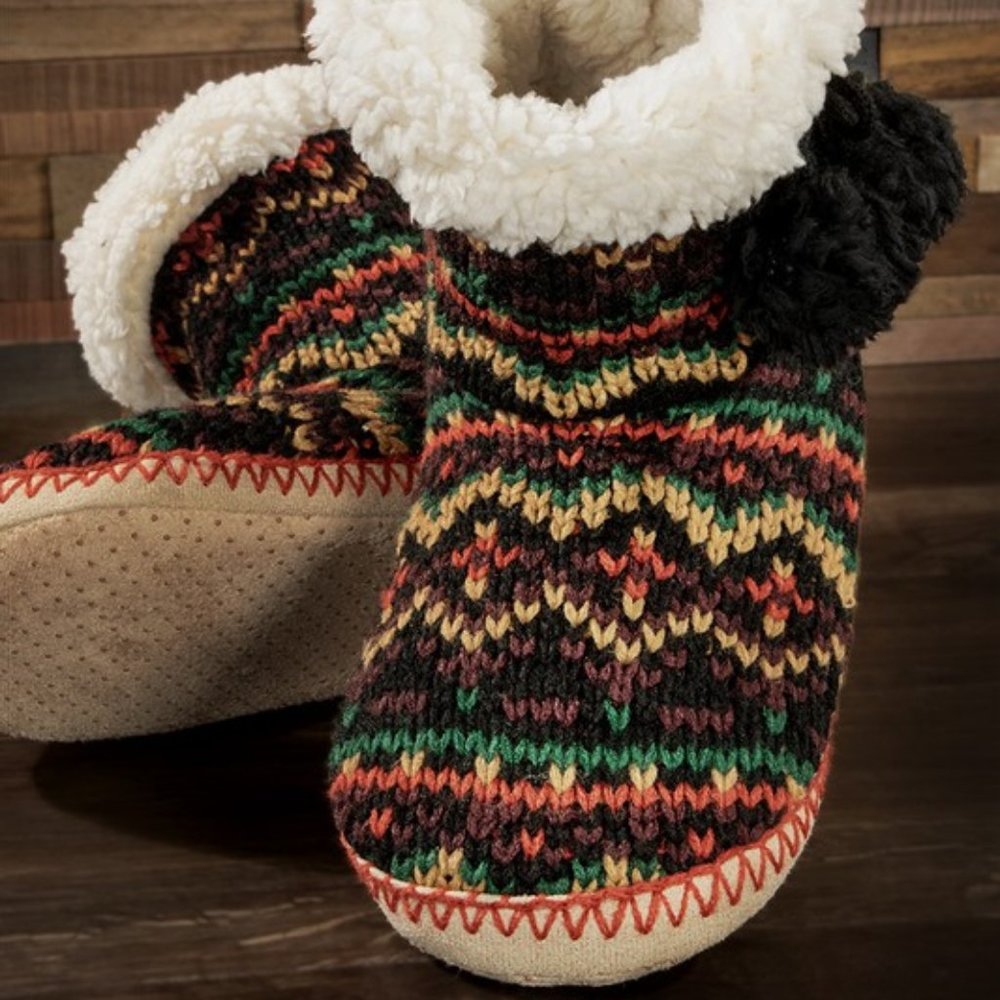 🆕 NEW! Hand Knitted Indoor Slipper Boots Pom Poms 🆕 🎁 Excellent Gift! 🎁 - Picture 2 of 6